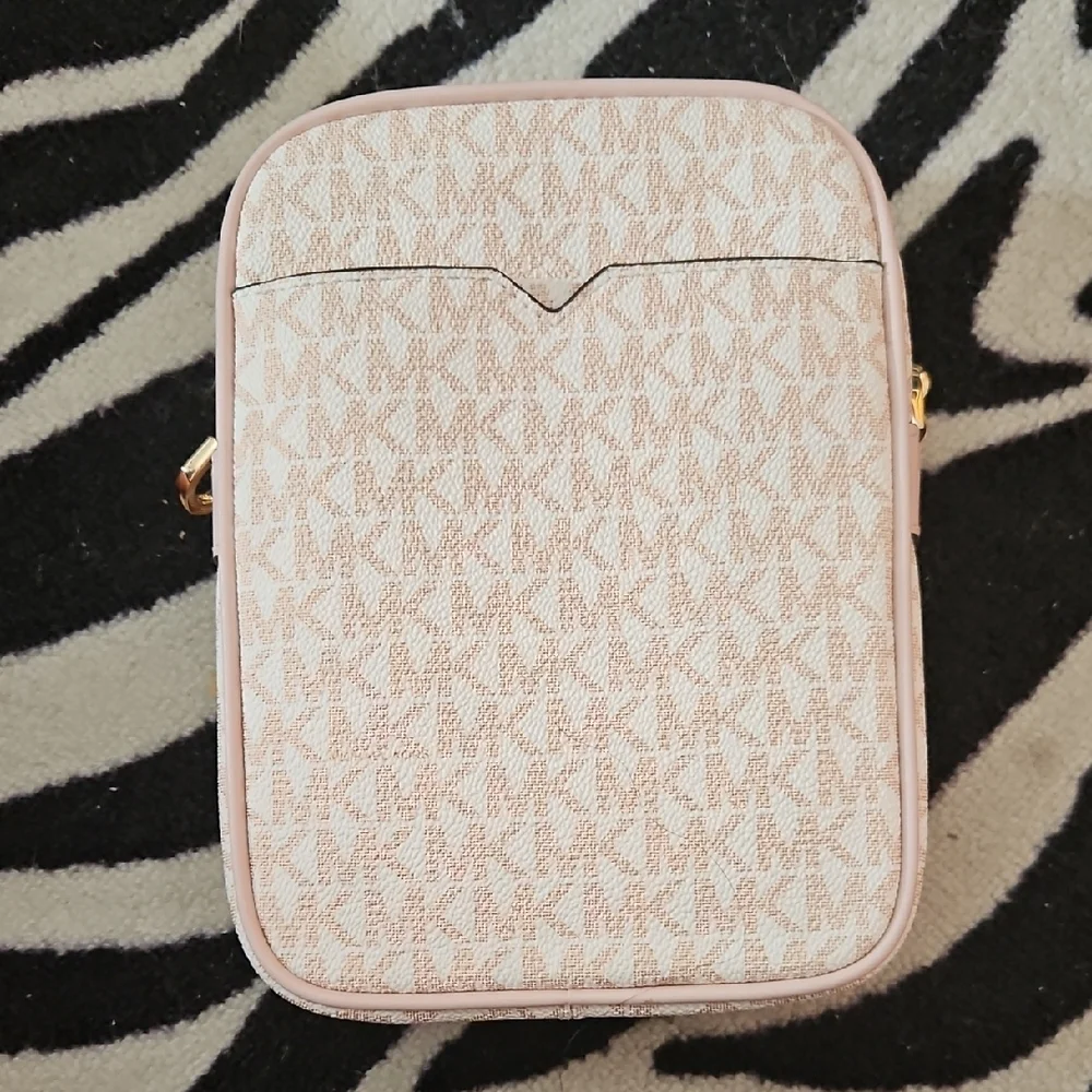 Michael Kors Light Pink Monogram Crossbody Bag - Picture 2 of 8